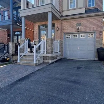 Rent this 5 bed apartment on 137 Larame Crescent in Vaughan, ON L6A 4K5