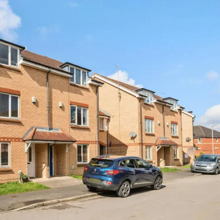 Buy this 4 bed townhouse on Merchant Way in Cottingham, HU16 4PS