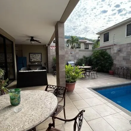 Buy this 3 bed house on Avenida del Bombero in 090604, Guayaquil