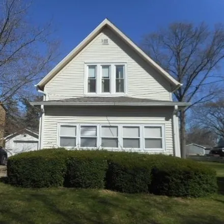 Buy this 3 bed house on 327 South 10th Street in Oregon, IL 61061