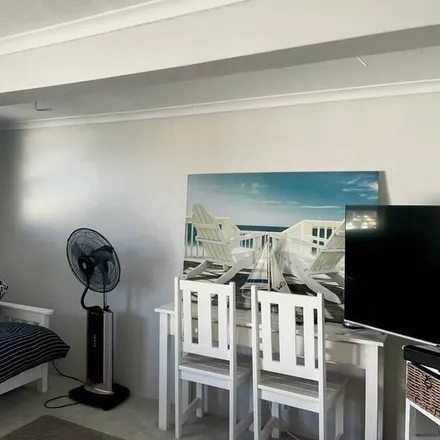 Image 3 - Nelson Mandela Bay Ward 2, Gqeberha, 6001, South Africa - Apartment for rent