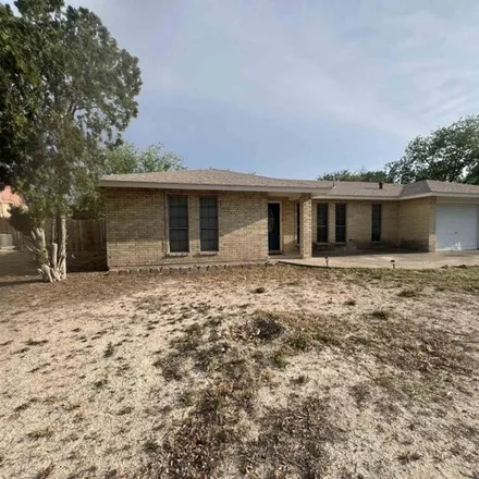 Buy this 3 bed house on 120 Hermosa Drive in Del Rio, TX 78840
