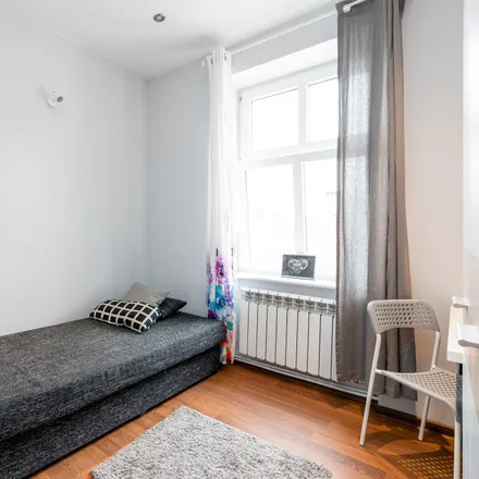 Rent this 5 bed room on Grobla 27 in 61-858 Poznań, Poland