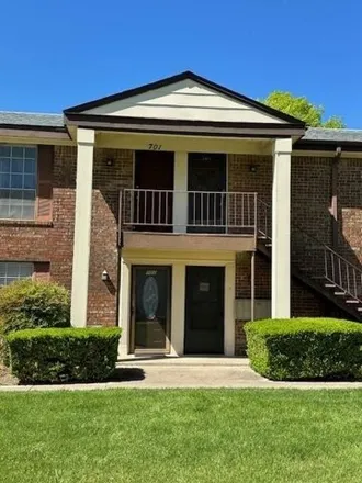 Buy this 1 bed condo on 4100 Ridglea Country Club Drive in Fort Worth, TX 76126