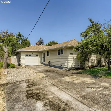 Buy this 2 bed house on 527 Northeast Lincoln Street in Hillsboro, OR 97124