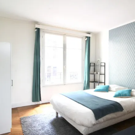 Rent this 3 bed room on 16 Rue de Varize in 75016 Paris, France