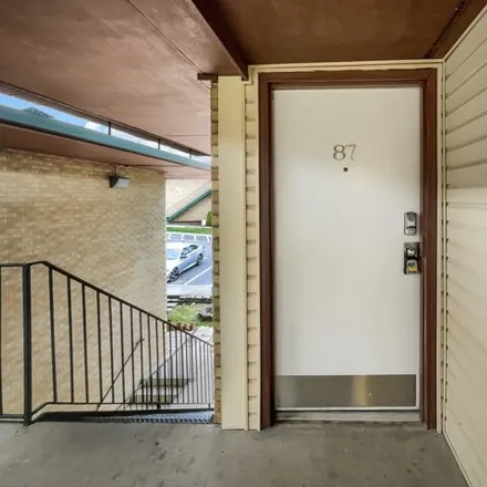 Buy this 2 bed condo on 281 Becklea Drive in Nashville-Davidson, TN 37115