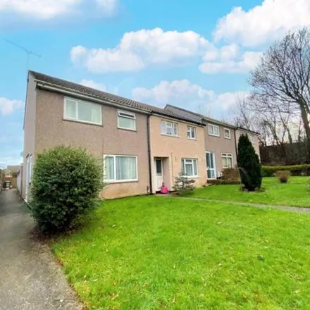 Rent this 3 bed house on 20 Medina Close in Thornbury, BS35 2DJ