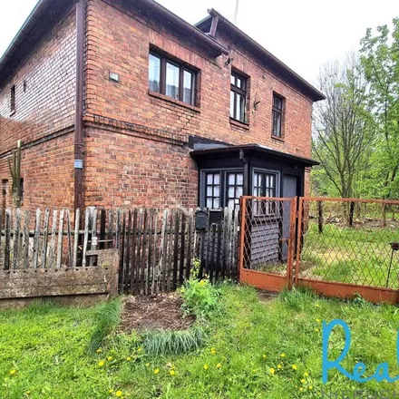 Buy this 4 bed house on Kolejowa 89 in 42-600 Tarnowskie Góry, Poland