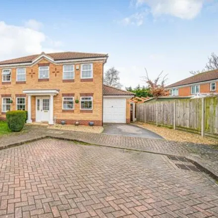 Buy this 4 bed house on Northfield and Poplars Farm in Peterborough Way, Sleaford