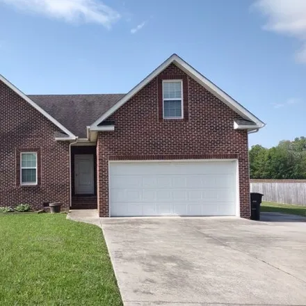 Rent this 3 bed house on 165 Elise Circle in Tullahoma, TN 37388