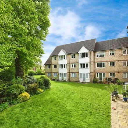 Image 1 - The Grove, Witham, CM8 2TQ, United Kingdom - Apartment for sale