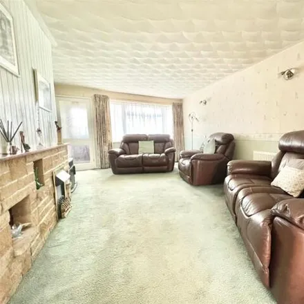 Image 4 - Larksfield, Swindon, SN3 5AD, United Kingdom - Duplex for sale