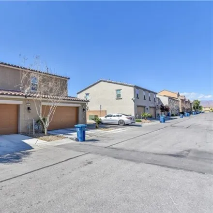Image 5 - 4547 Woolcomber Street, Nellis Air Force Base, Nellis, NV 89115, USA - Townhouse for sale