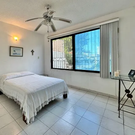 Buy this 3 bed apartment on Escuela primaria urbana vespertina salvador varela resendiz in Calle Hilario Malpica, Lomas de Costa Azul