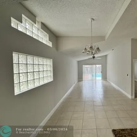 Image 3 - 1224 Northwest 170th Avenue, Pembroke Pines, FL 33028, USA - House for sale