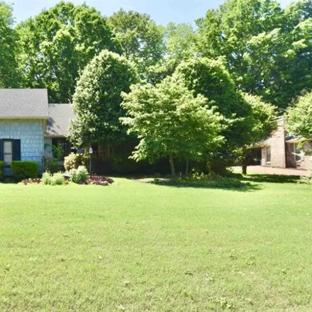 Buy this 4 bed house on 31 Chickering Road in Jackson, TN 38305