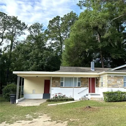 Buy this 3 bed house on 2601 W Tharpe St in Tallahassee, Florida