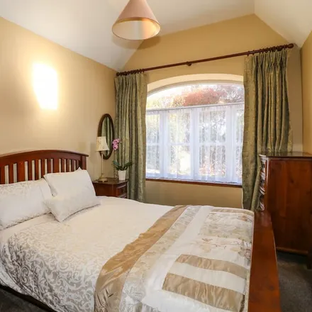 Rent this 2 bed duplex on Ireland