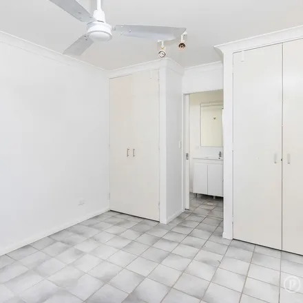 Image 2 - 92 MacDonald Street, Norman Park QLD 4170, Australia - Apartment for rent
