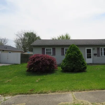 Buy this 3 bed house on 584 Williams Street in Avery Terrace, Painesville