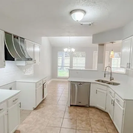 Rent this 3 bed apartment on 15519 Pebble Lake Drive in Copperfield, Harris County