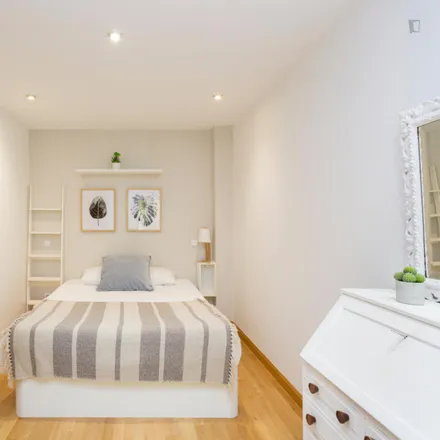 Rent this 2 bed apartment on Madrid in Calle del Prado, 10