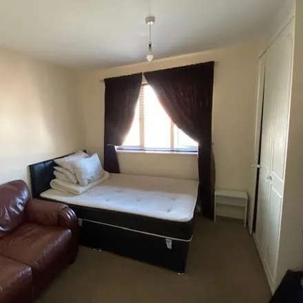 Image 9 - Asbury Court, West Bromwich, B43 6QS, United Kingdom - Apartment for rent
