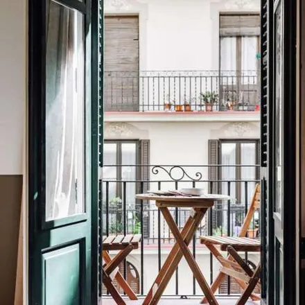 Image 5 - Viaggio in Italia, Carrer de les Carolines, 08001 Barcelona, Spain - Apartment for rent