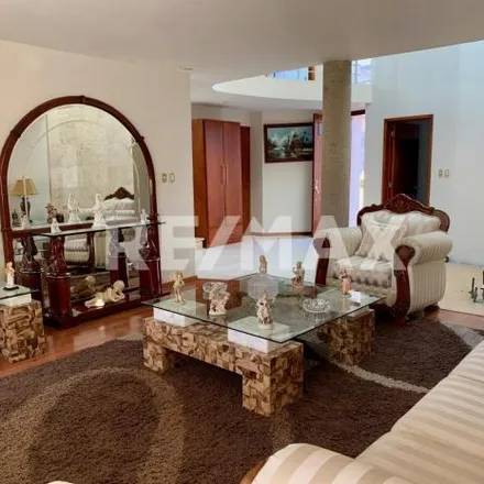 Buy this 3 bed house on Calle Paseo de Montsonis in 72830 San Bernardino Tlaxcalancingo, PUE
