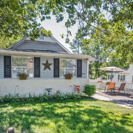 Buy this 3 bed house on 15 Chestnut Lane in Clementon, Camden County