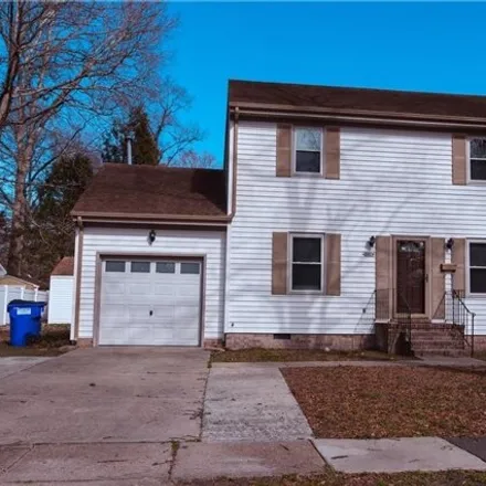 Buy this 3 bed house on 6804 Cedarwood Court in Rosemont, Norfolk