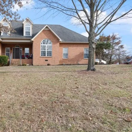 Buy this 5 bed house on 1192 Ben Hill Boulevard in La Vergne, TN 37135