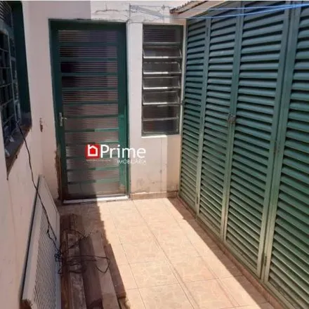 Buy this 2 bed house on Rua Oswaldo Aranha in Parque Industrial, São José do Rio Preto - SP