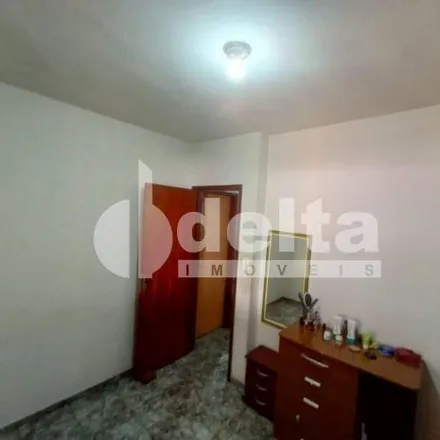 Buy this 3 bed house on Alameda Vicente Paulo Afonso in Residencial Gramado, Uberlândia - MG