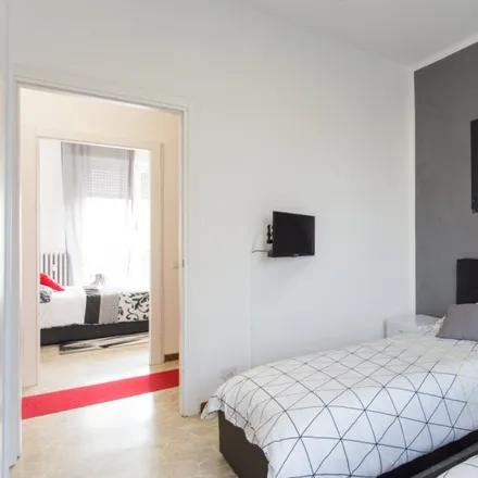 Rent this 4 bed room on Via delle Acacie in 11, 20094 Cesano Boscone MI