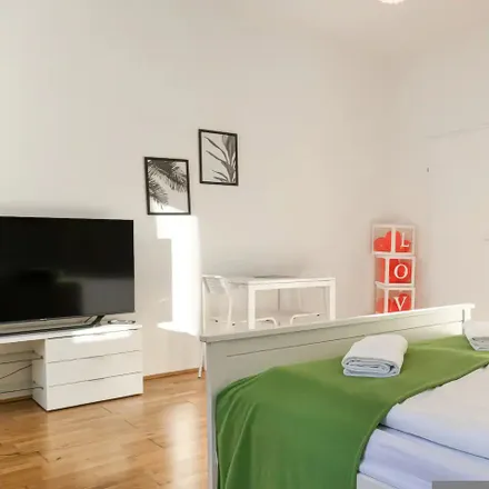 Rent this 4 bed apartment on Stanislausgasse 9 in 1030 Vienna, Austria