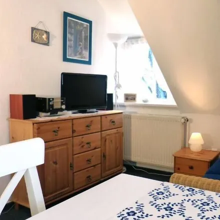Rent this 1 bed apartment on Leitfeuer Nebel in Ualaanj, 25946 Süddorf
