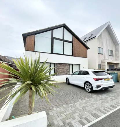 Rent this 5 bed house on Sherwood Avenue in Poole, BH14 8DL