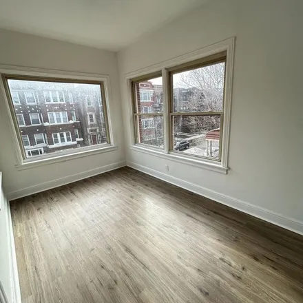 Rent this 3 bed apartment on 6018 South Saint Lawrence Avenue in Chicago, IL 60637