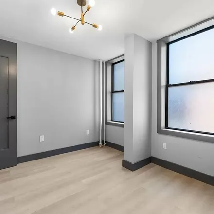 Image 1 - Gas Green, 845 7th Avenue, New York, NY 10019, USA - Apartment for rent