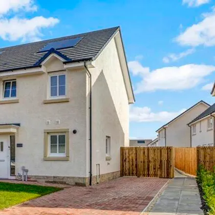 Buy this 3 bed house on Lawthorn Primary School in Lochilbo Road, Irvine