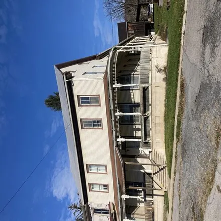 Image 3 - 100 West Aaron Square, Aaronsburg, Haines Township, PA 16820, USA - House for sale