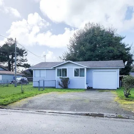 Buy this 1 bed house on 224 Maiden Lane in Del Norte County, CA 95531