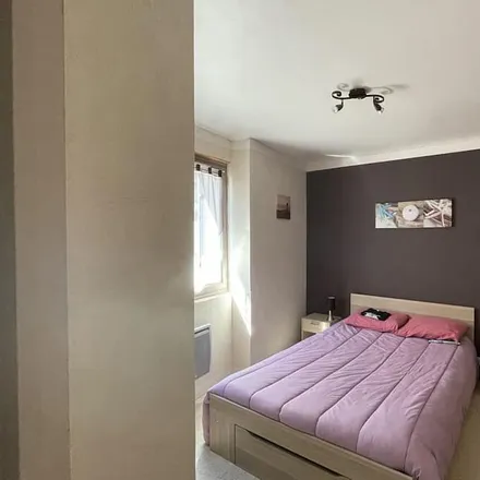 Rent this 2 bed house on 04800 Gréoux-les-Bains