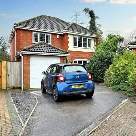 Buy this 4 bed house on Blunsdon Arms in Lady Lane, Swindon