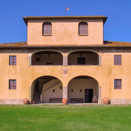 Buy this 6 bed house on Arezzo