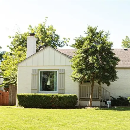 Buy this 3 bed house on 3026 East 21st Place in Tulsa, OK 74114