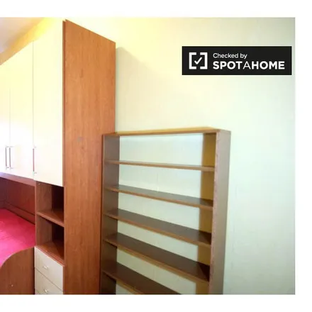 Rent this 5 bed room on Mercato rionale Carlo Calisse in Via Pietro Bonfante, 00175 Rome RM