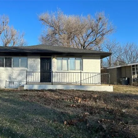 Image 2 - 1611 Nw 22nd St, Lawton, Oklahoma, 73505 - House for sale